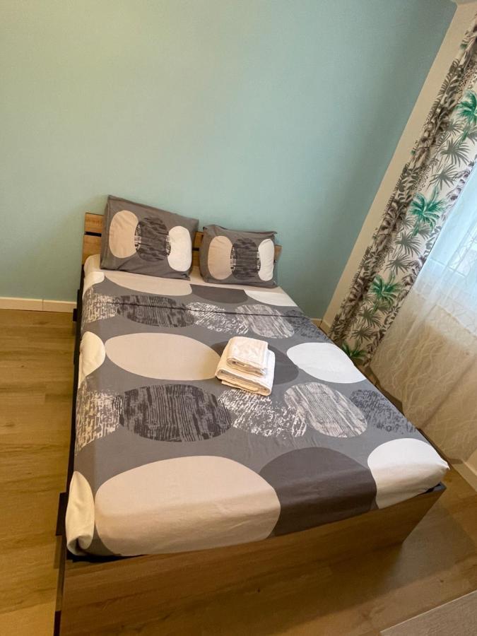 Charmante Chambre Монпелие Екстериор снимка