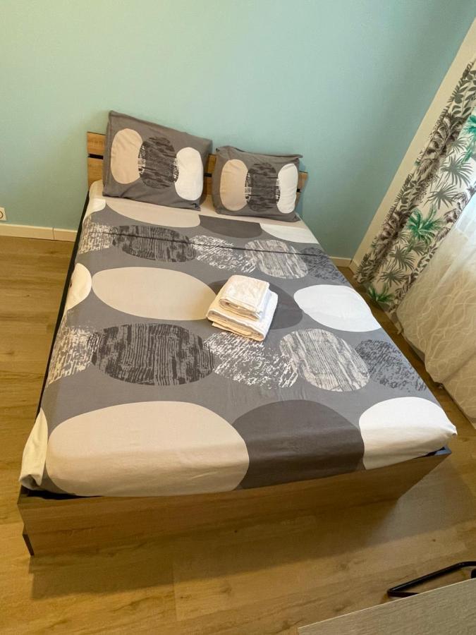 Charmante Chambre Монпелие Екстериор снимка
